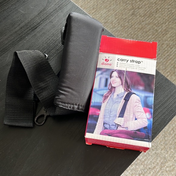 2/$20 Diono Radian Carry Strap - new in box - Picture 2 of 3
